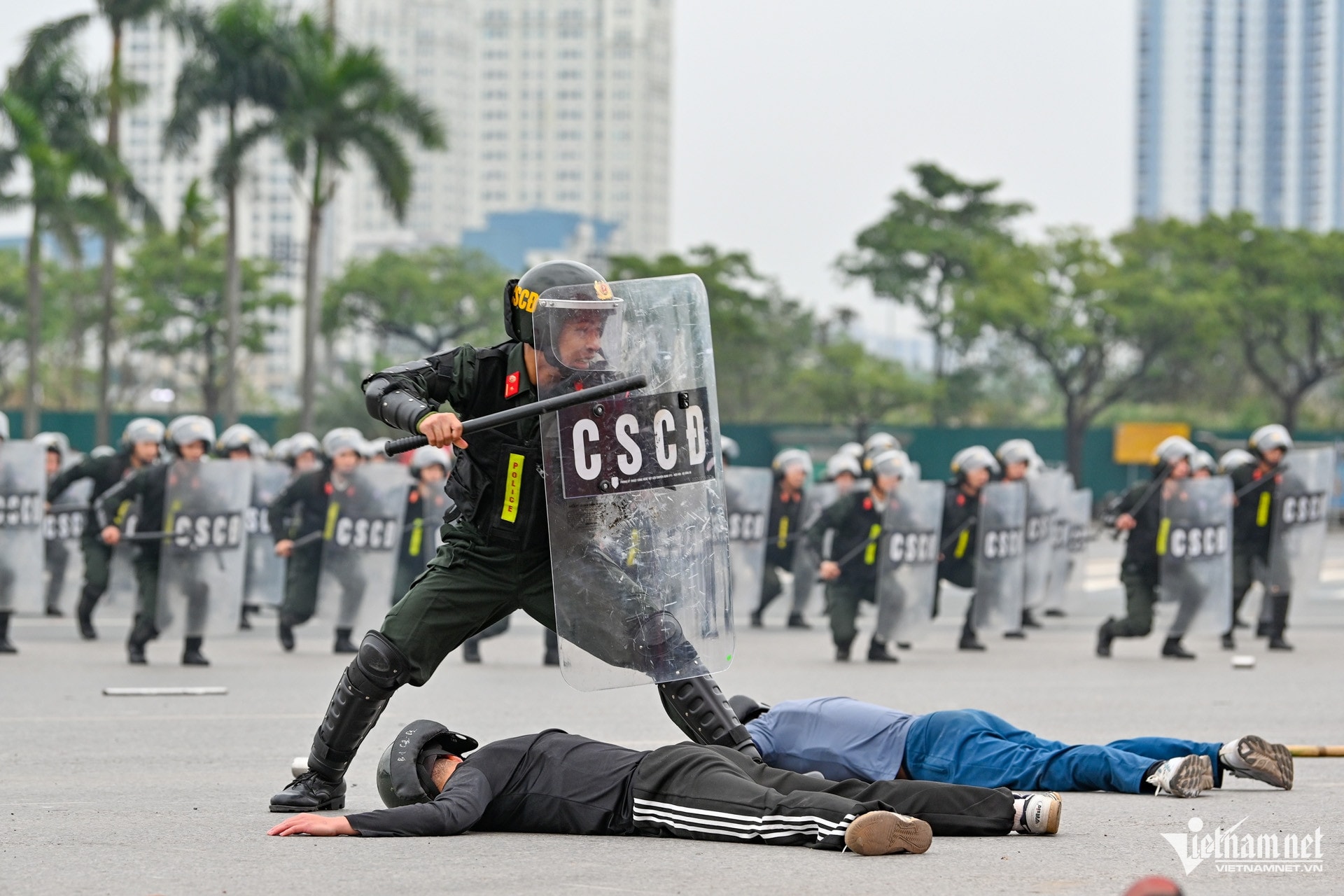https://static-images.vnncdn.net/vps_images_publish/000001/000003/2026/1/6/w-so-duyet-ra-quan-bvdh-4377-2378.jpg