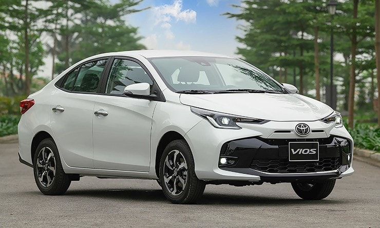 Thiết kế đầu xe Toyota Vios 2025 với lưới tản nhiệt mới
