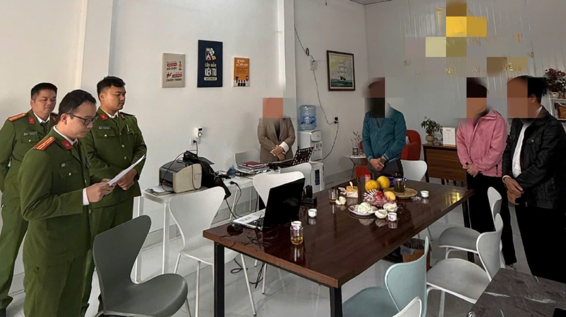 Công an tỉnh Thái Nguyên đã khởi tố vụ án hình sự, khởi tố bị can, ra lệnh tạm giam và khám xét khẩn cấp đối với Phạm Thị Hồng G, Hoàng Văn H và Nguyễn Văn T.jpg