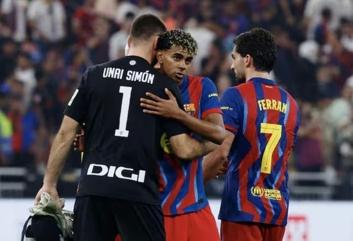 Barcelona thắng nghiền ép Bilbao để giành vé vào chung kết