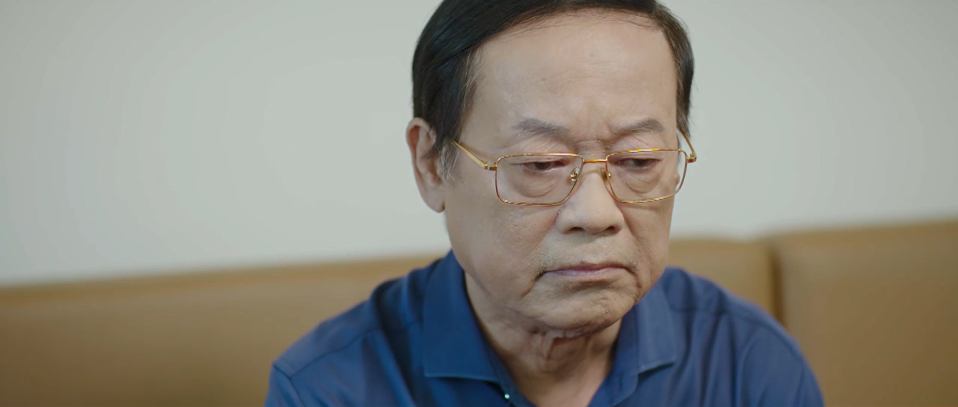 Áp lực đè nặng lên các nhân vật khi đối diện với các sai phạm.