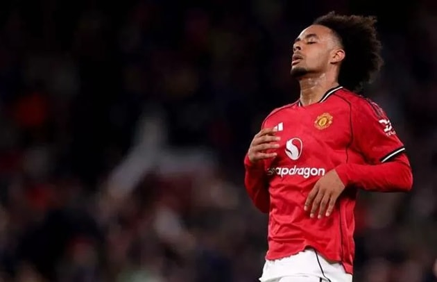 Zirkzee chưa thể ra đi vì biến động nhân sự ở Man Utd