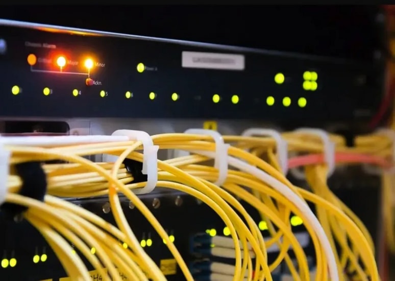 Cáp quang cánh bướm dùng trong hạ tầng mạng hiện đại