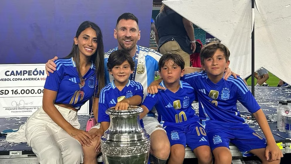 Gia đình là điểm tựa giúp Messi cân bằng cuộc sống sau những áp lực sân cỏ.
