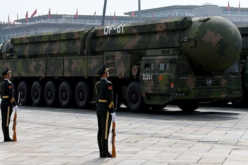Tổ hợp tên lửa liên lục địa DF-61 của Trung Quốc xuất hiện tại Bắc Kinh