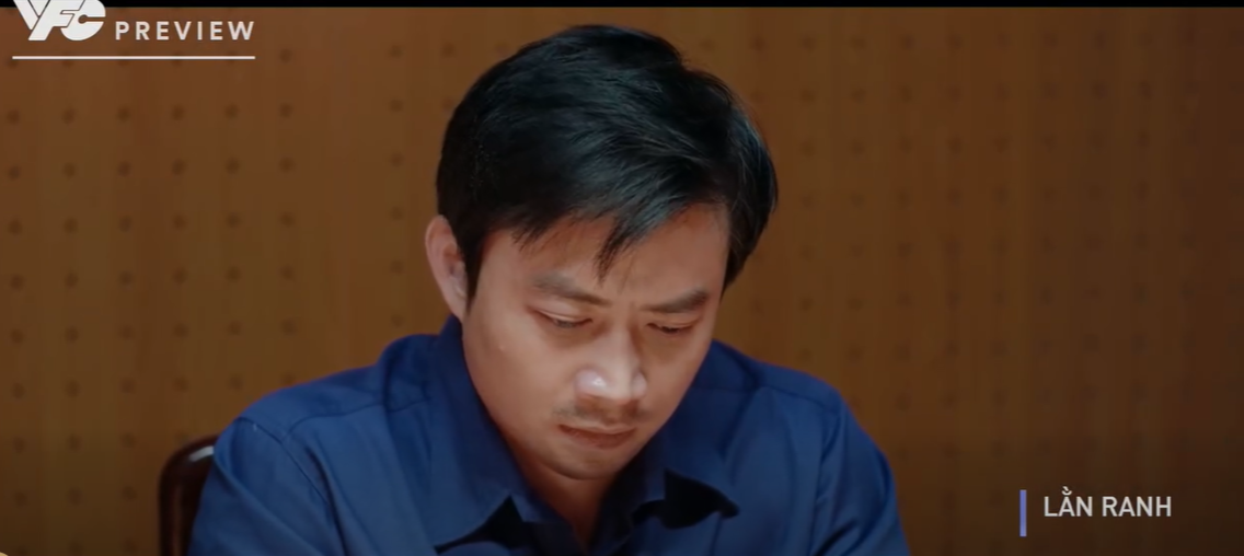 Thu nỗ lực khuyên giải Khắc trong tập 49 phim Lằn ranh.