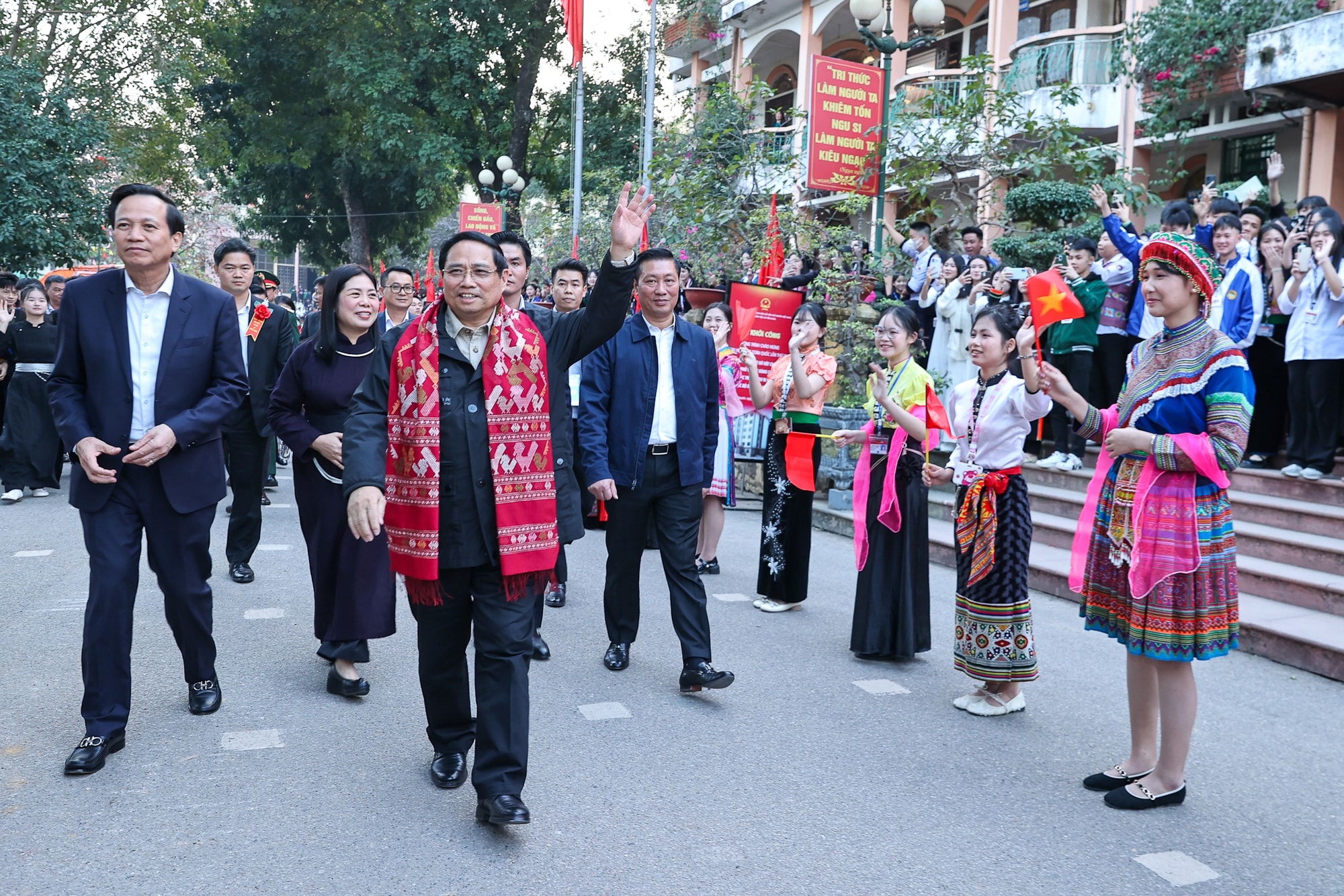 Thủ tướng dự khởi công 3 ngôi trường của 