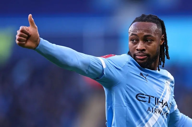 Tân binh Antoine Semenyo có màn chào sân đầy ấn tượng trong màu áo Manchester City.