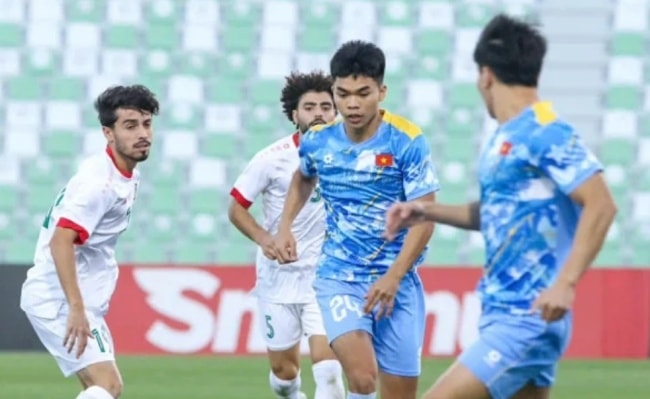 Nguyễn Lê Phát đang có sự thăng tiến vượt bậc dưới thời HLV Kim Sang-sik