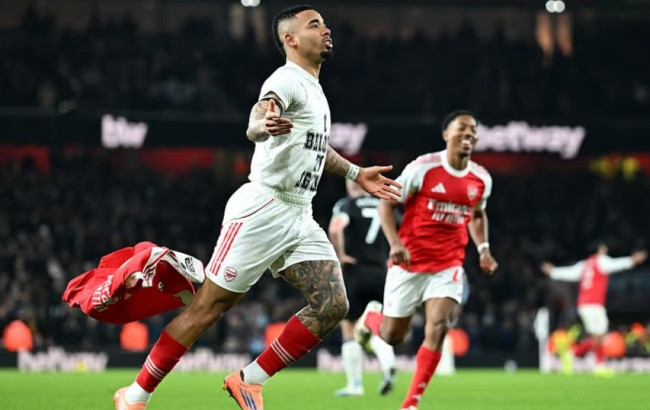 Tiền đạo Gabriel Jesus trong một buổi tập của Arsenal.
