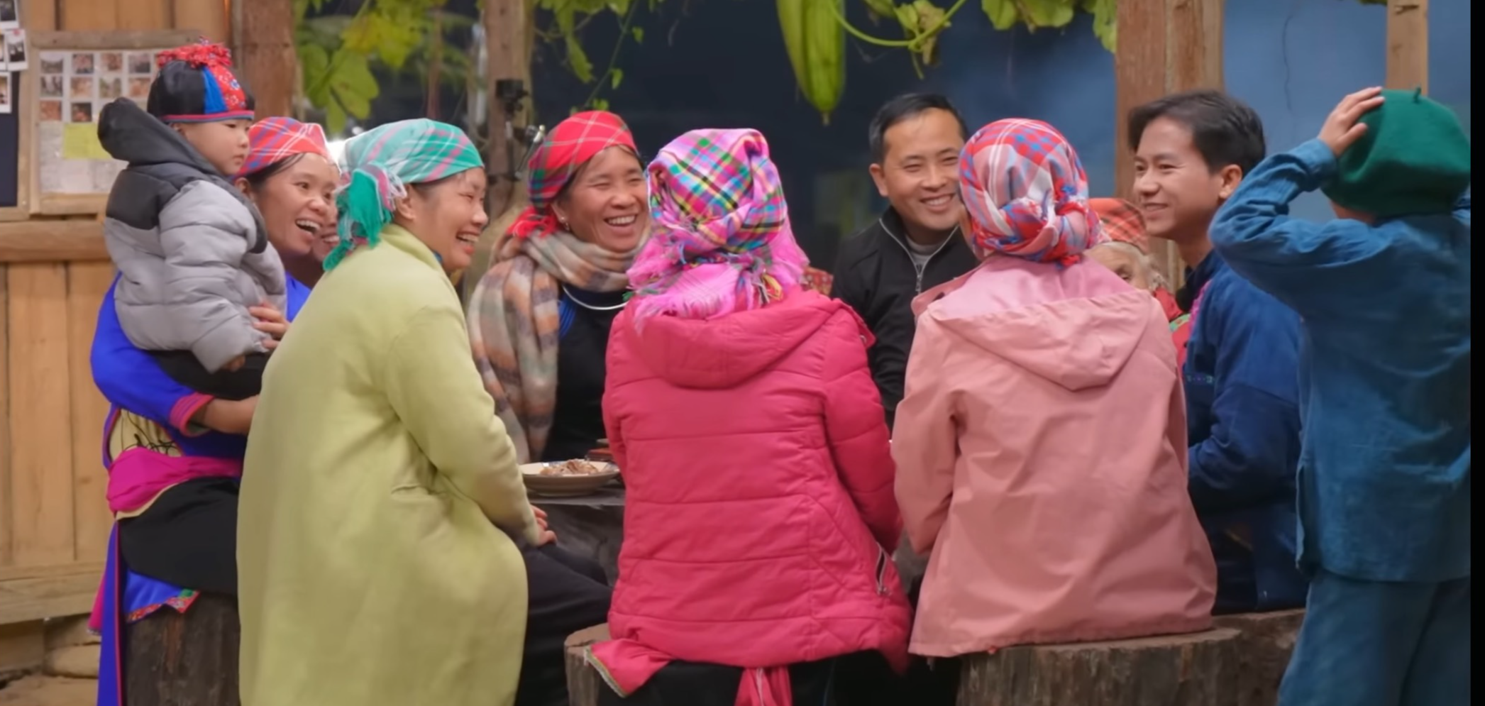 Gia đình Haha mang đến những câu chuyện đầu năm mới ấm áp