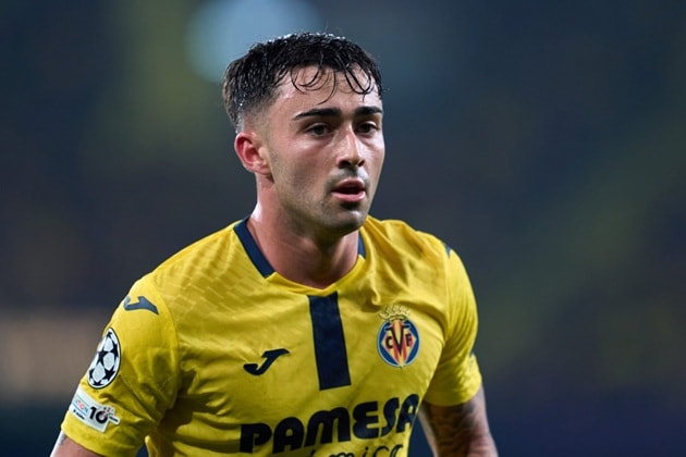 Tiền vệ Alberto Moleiro tỏa sáng trong màu áo Villarreal mùa giải 2025/2026