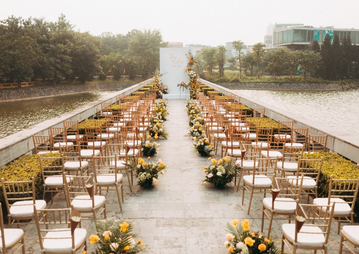 Tiệc cưới ngoài trời lãng mạn tại JW Marriott Hotel Hanoi