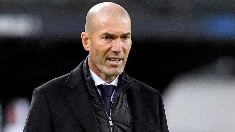 Manchester United xác định tương lai Zinedine Zidane và gia hạn 4 hợp đồng  quan trọng