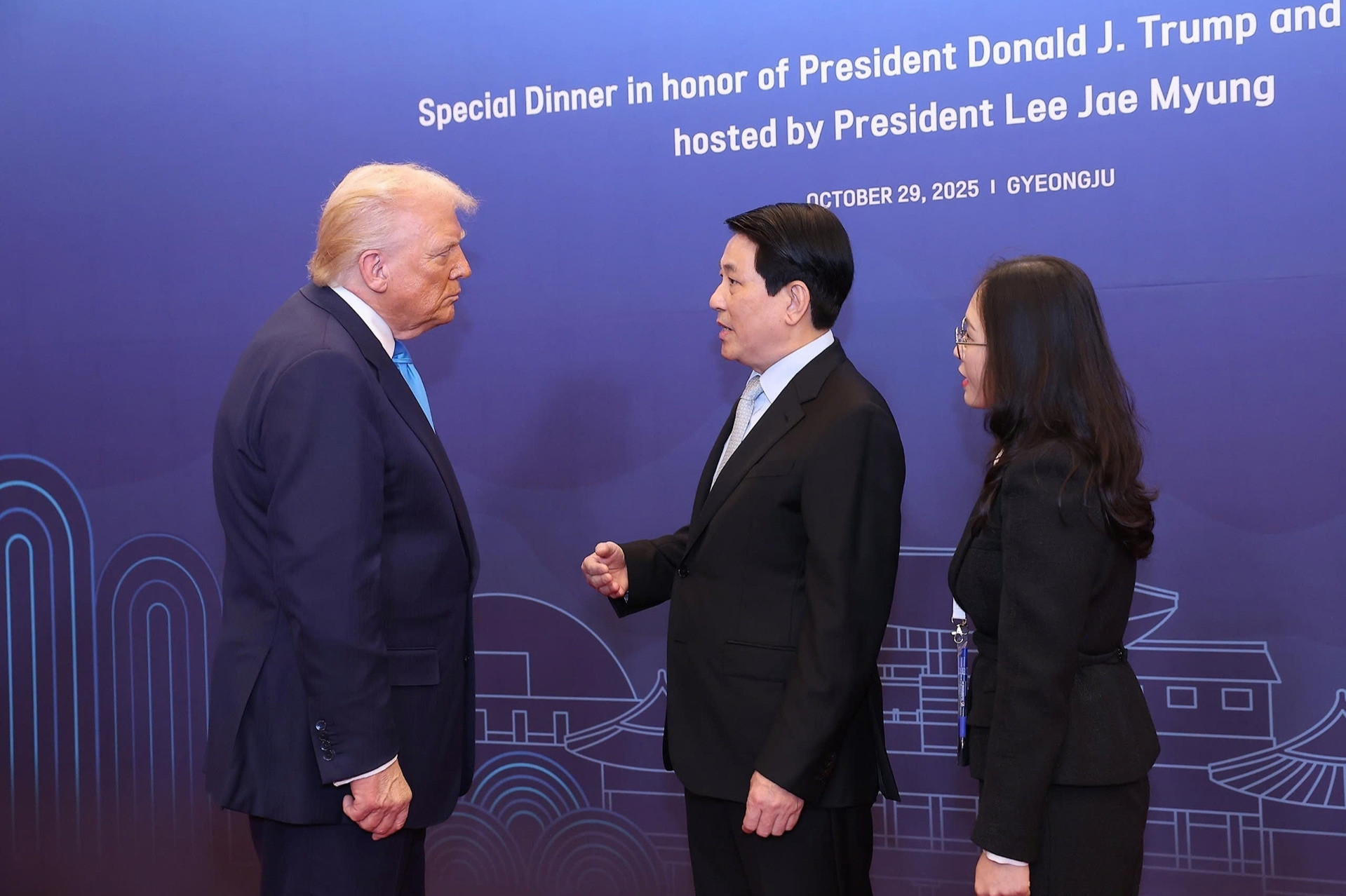 https://static-images.vnncdn.net/vps_images_publish/000001/000003/2026/1/11/viet-nam-tiep-tuc-truyen-cam-hung-khong-chi-o-nhung-con-so-1095.jpg
