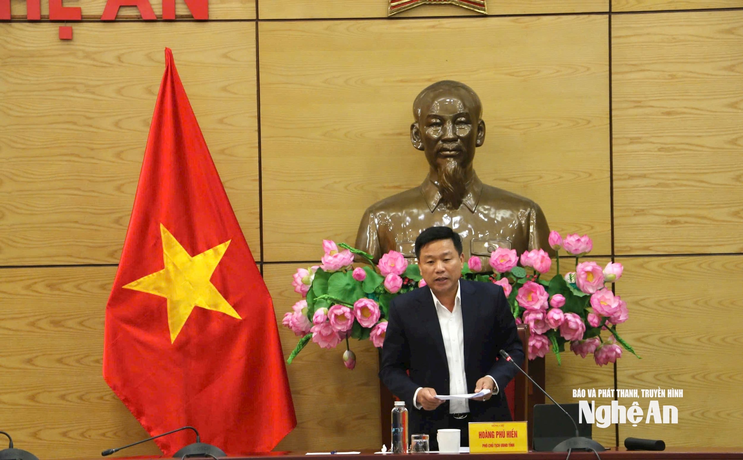 Hoàng Phú Hiền phát biểu