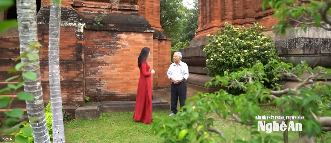 TS, nhà nghiên cứu Đinh Bá Hòa trò chuyện với Phóng viên Báo và PTTH Nghệ An