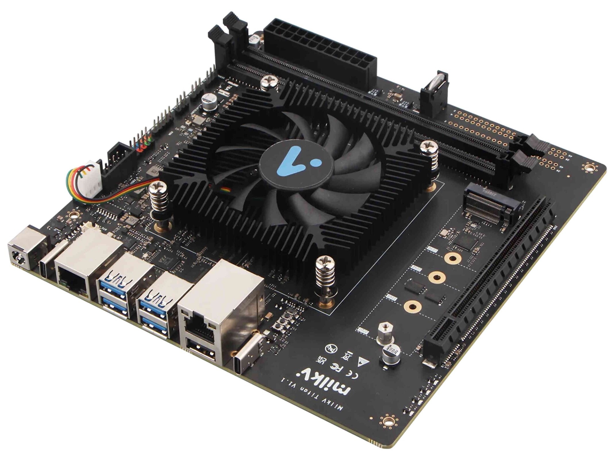 Cận cảnh bo mạch chủ Milk-V Titan với thiết kế Mini-ITX hỗ trợ card đồ họa rời
