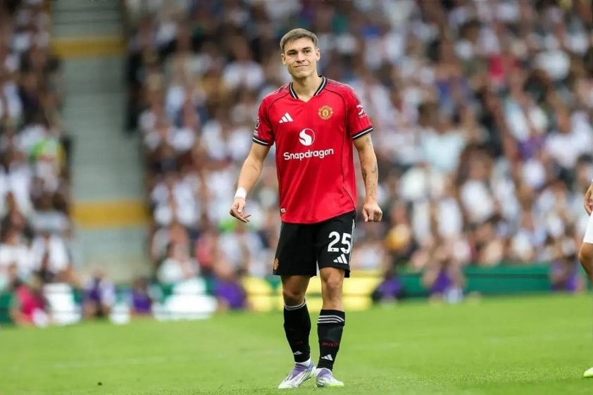 Manuel Ugarte có thể chia tay sân Old Trafford để sang Thổ Nhĩ Kỳ