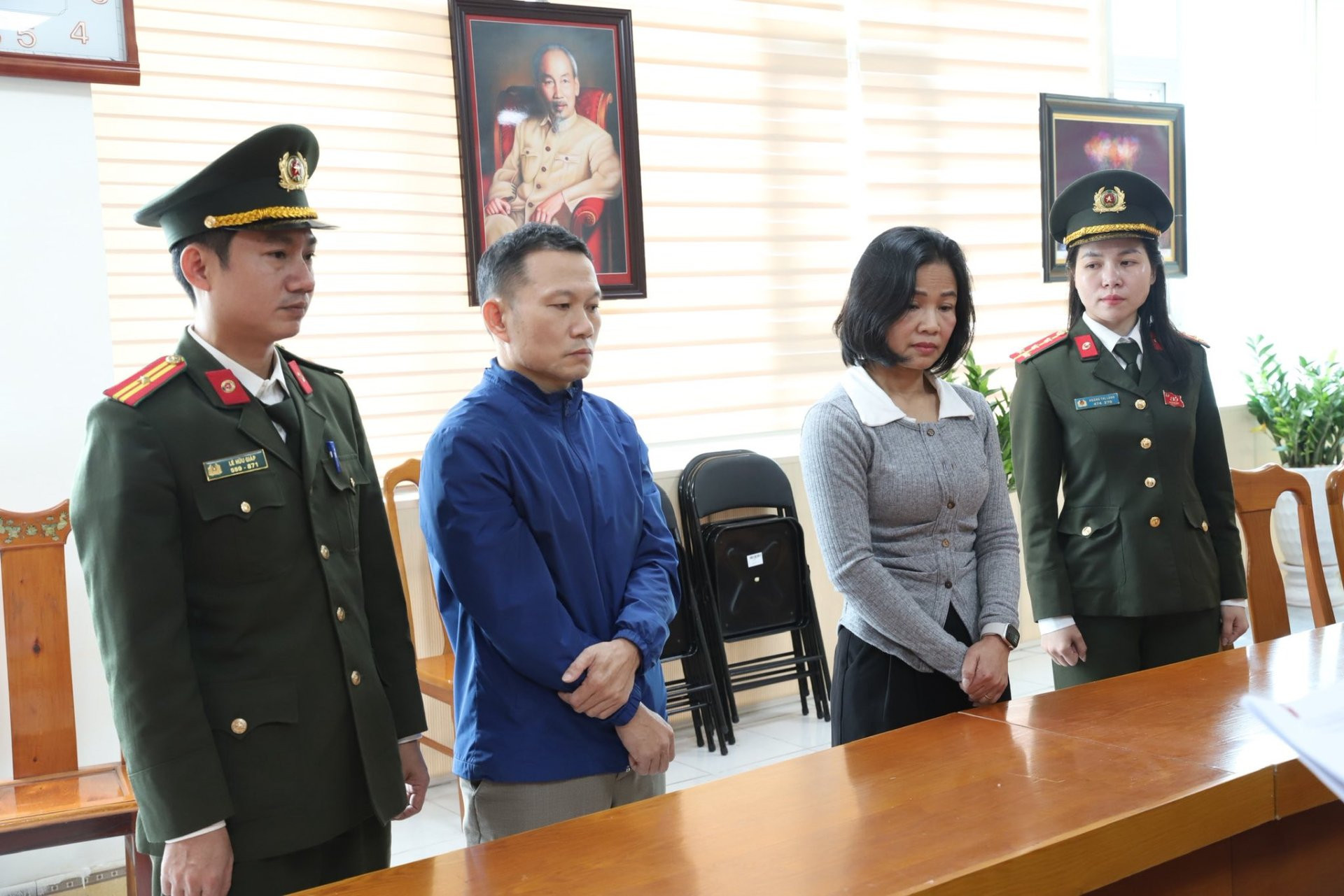 a bắt giam.jpg
