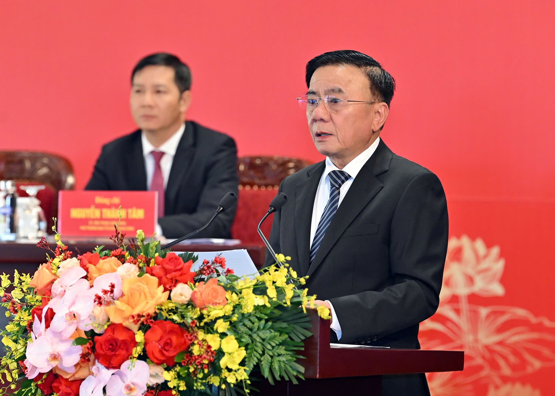 Thường trực Ban Bí thư chủ trì họp báo quốc tế về Đại hội XIV của Đảng- Ảnh 2.