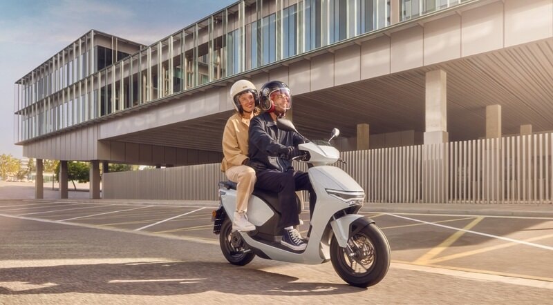 Honda CUV e: sở hữu thiết kế thể thao và hệ thống pin tháo lắp linh hoạt