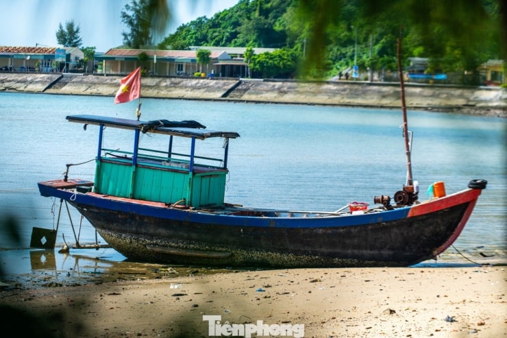 Ngư dân và các hoạt động trải nghiệm du lịch gắn liền với đời sống biển đảo tại Thanh Lân.
