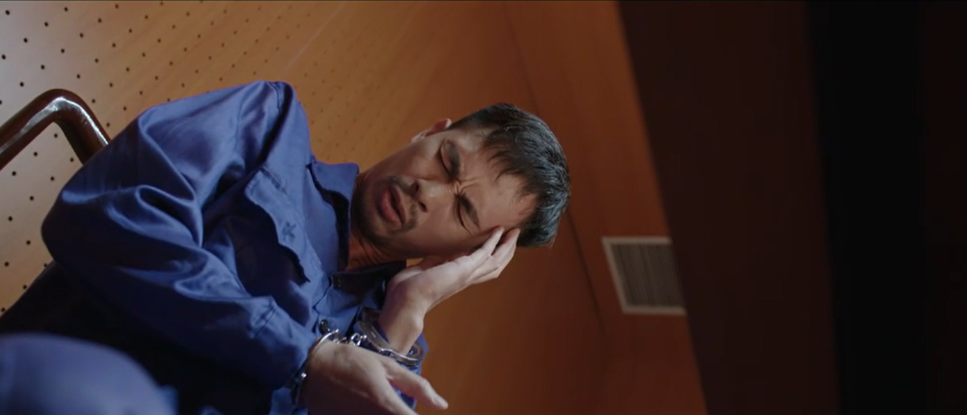 Thiệu tại cơ quan điều tra trong tập 52 Lằn ranh