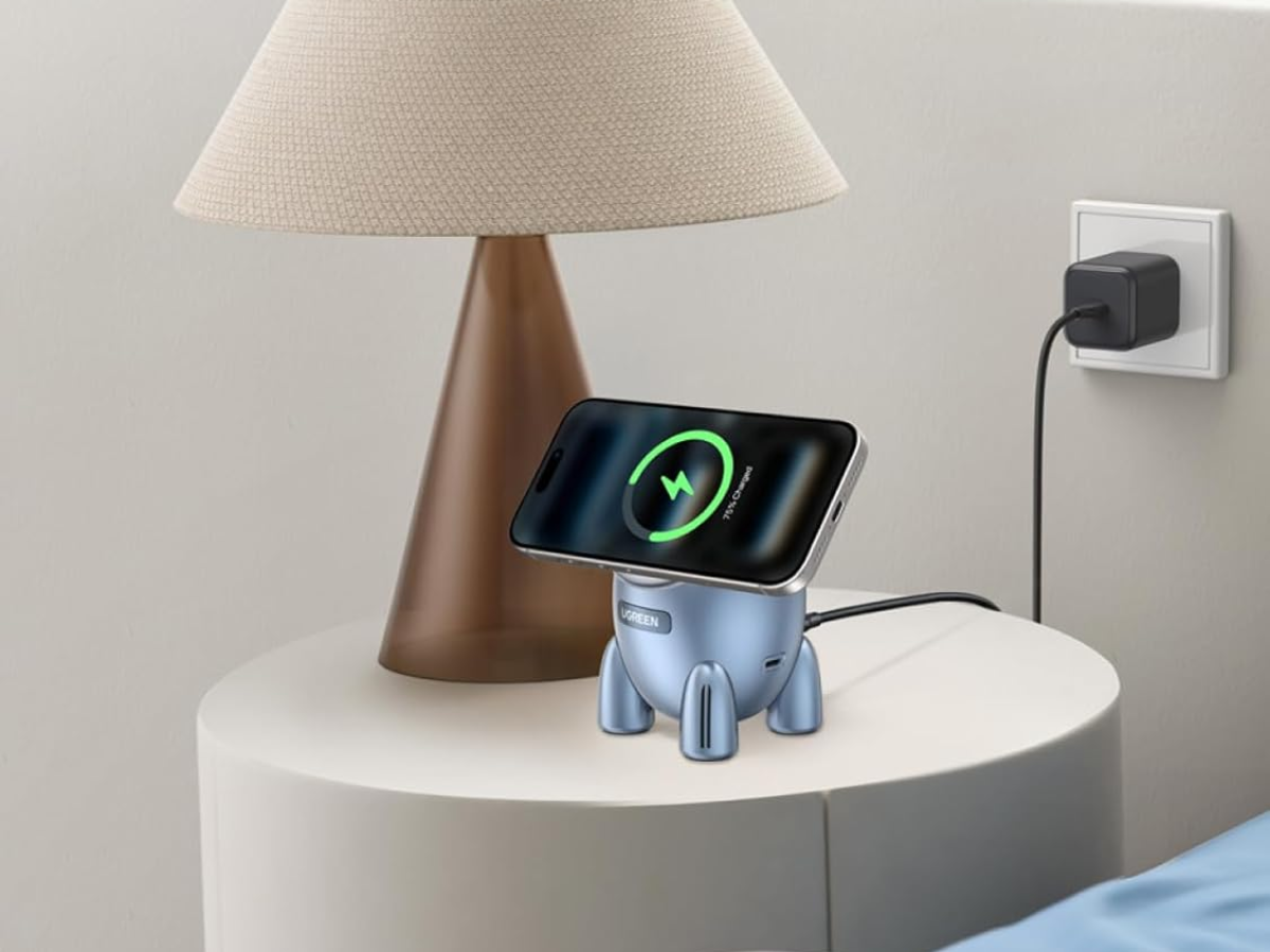 Đế sạc không dây 2 trong 1 hình tên lửa của Ugreen hiện có giá 64,99 USD tại Mỹ.