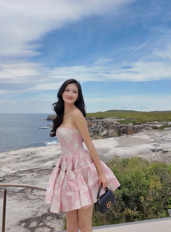 Ý Nhi chia sẻ khoảnh khắc vui vẻ trong quá trình đi du học nước ngoài