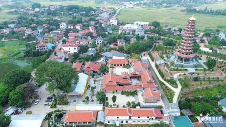 Chùa Phúc Sơn sau khi đại trùng tu khang trang và khánh thành vào cuối năm 2023.