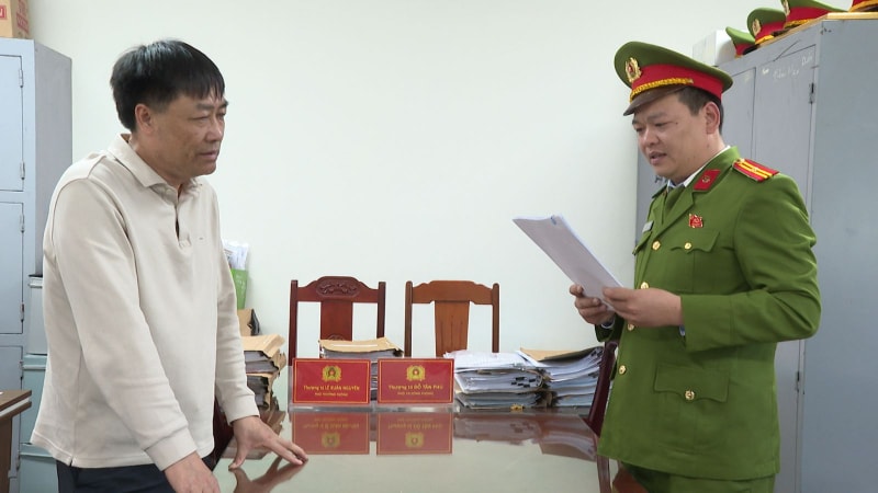 Cơ quan Công an thi hành Quyết định khởi tố bị can đối với Nguyễn Xuân Biên.