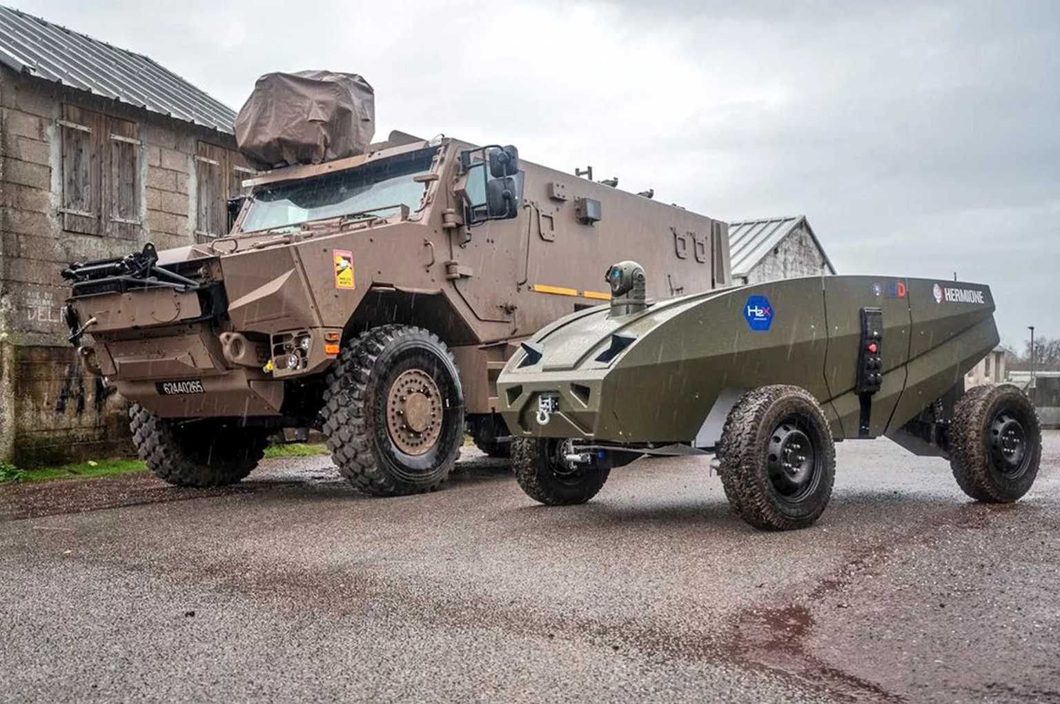 Robot mặt đất Hermione sử dụng công nghệ hydro của quân đội Pháp