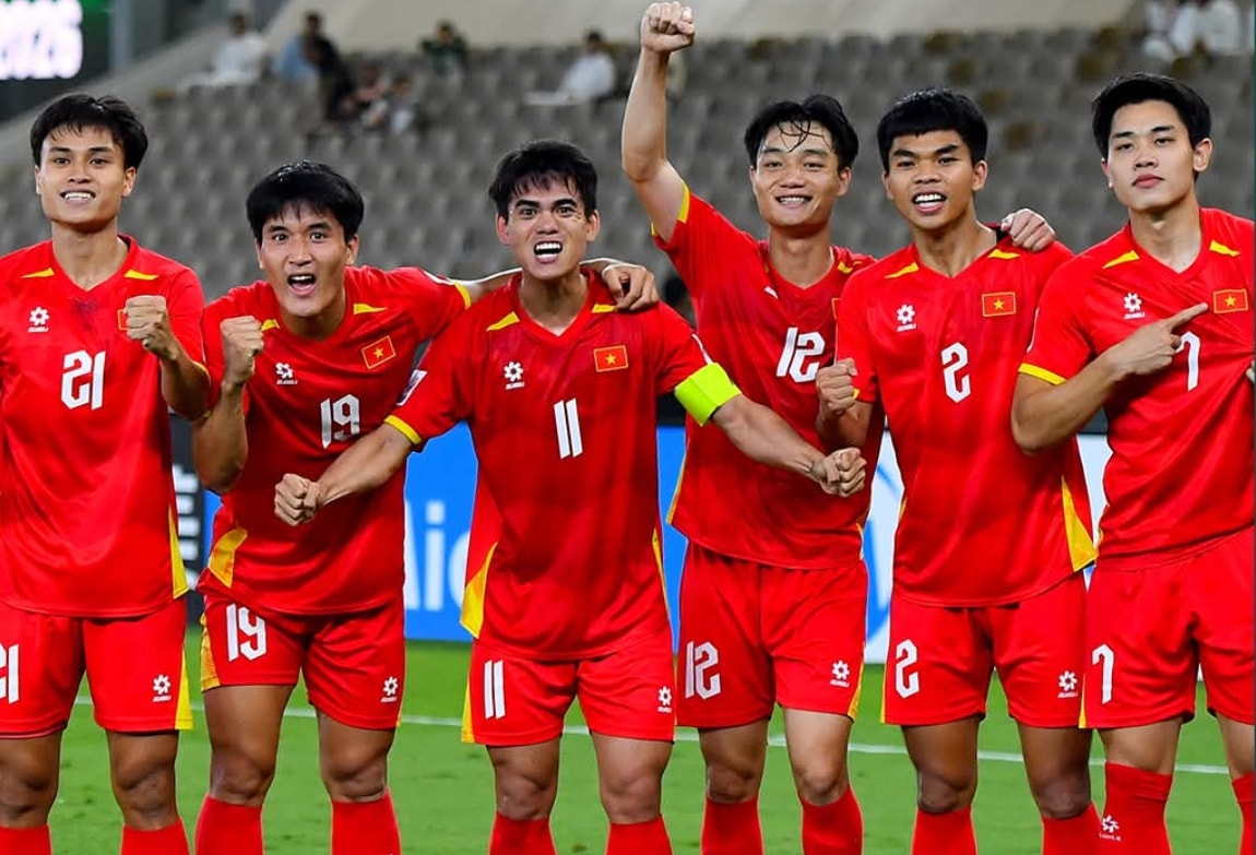 Các cầu thủ U23 Việt Nam ăn mừng vé vào bán kết giải châu Á 2026