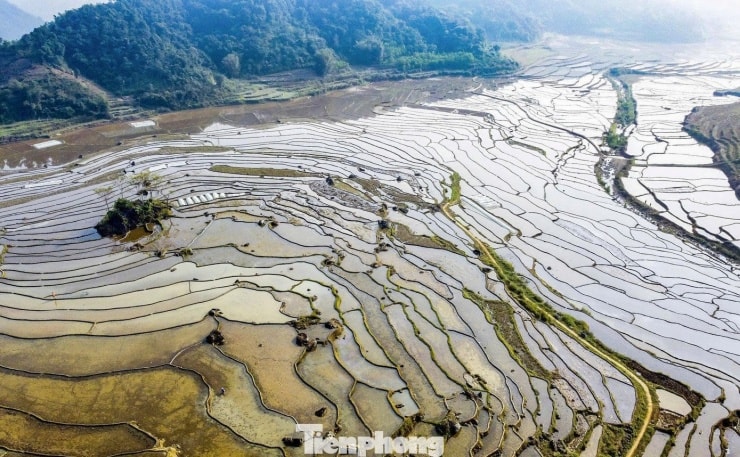 Bản Đôn (xã Pù Luông, tỉnh Thanh Hóa) đang bước vào mùa đổ ải (mùa nước đổ)