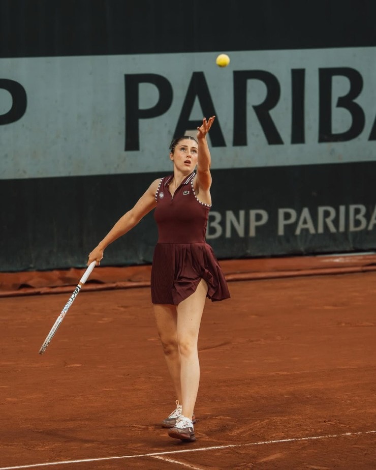 Kiều nữ tennis thích