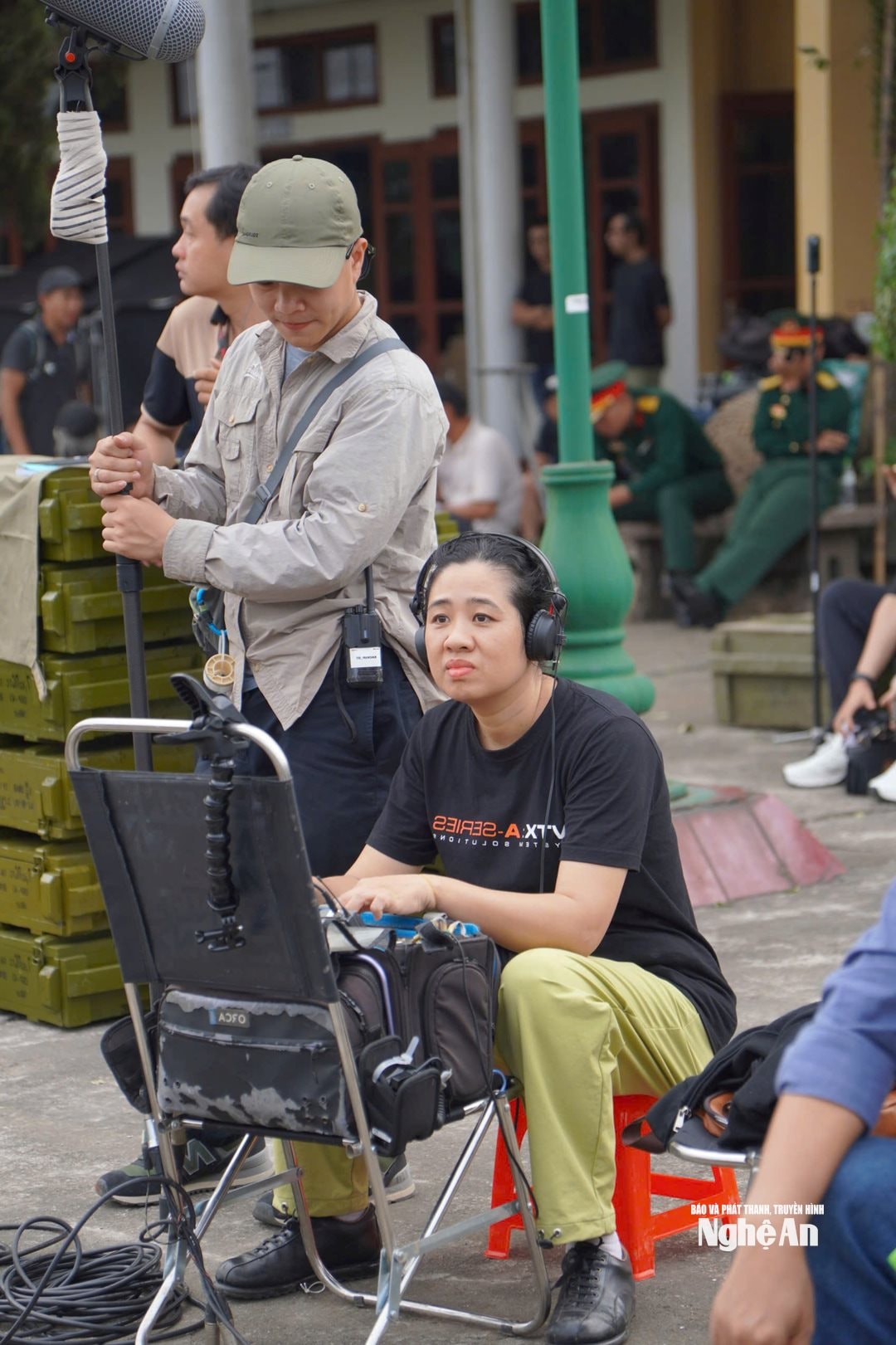 Ms. Hoang Thi Thu Thuy on the set of the film 