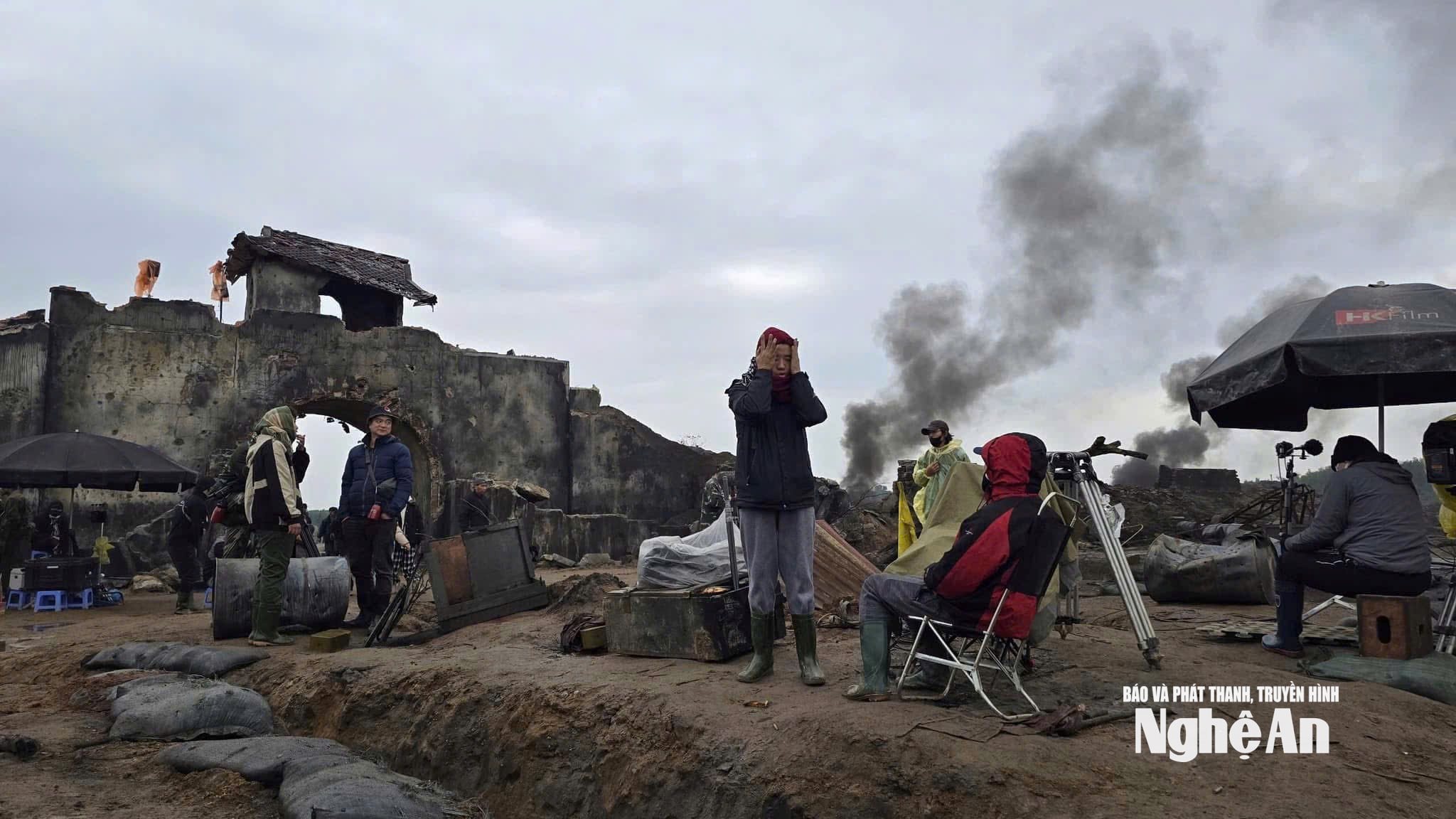 Ms. Thuy and the sound engineers working on the set of the film 