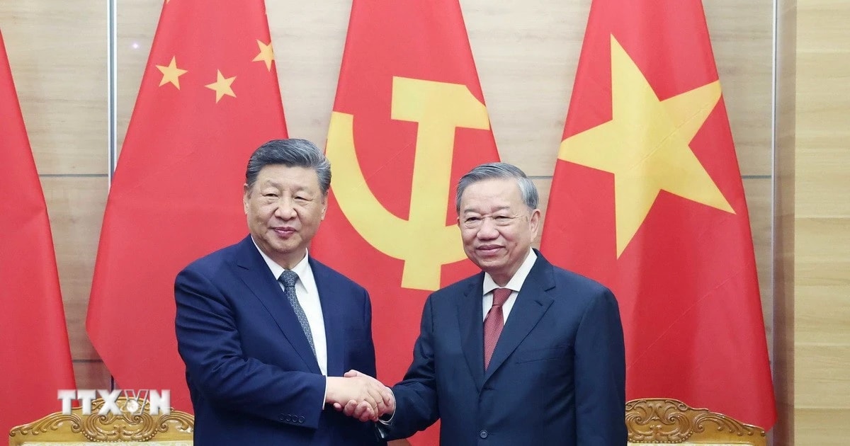 Tổng Bí thư Tô Lâm và Tổng Bí thư, Chủ tịch nước Trung Quốc Tập Cận Bình. (Ảnh: Thống Nhất/TTXVN)