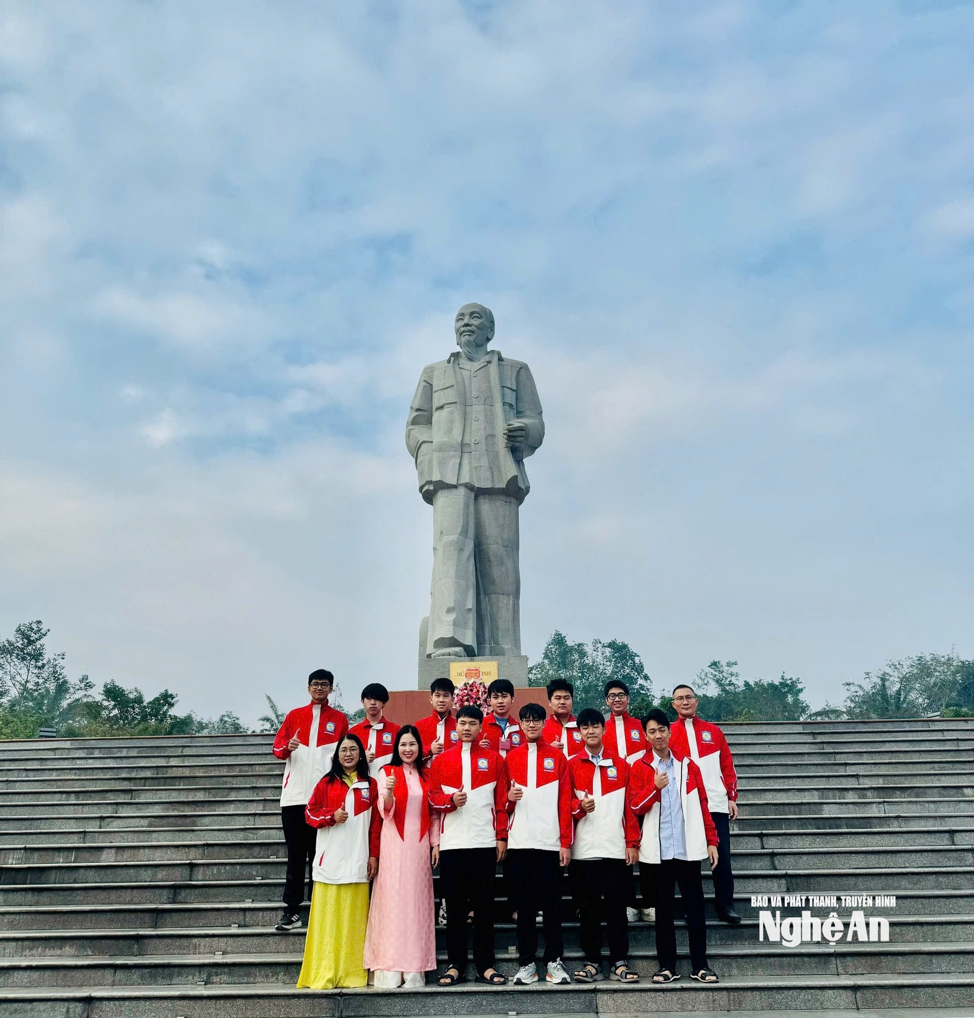 Đội tuyển môn Tin học với 1 giải Nhất.