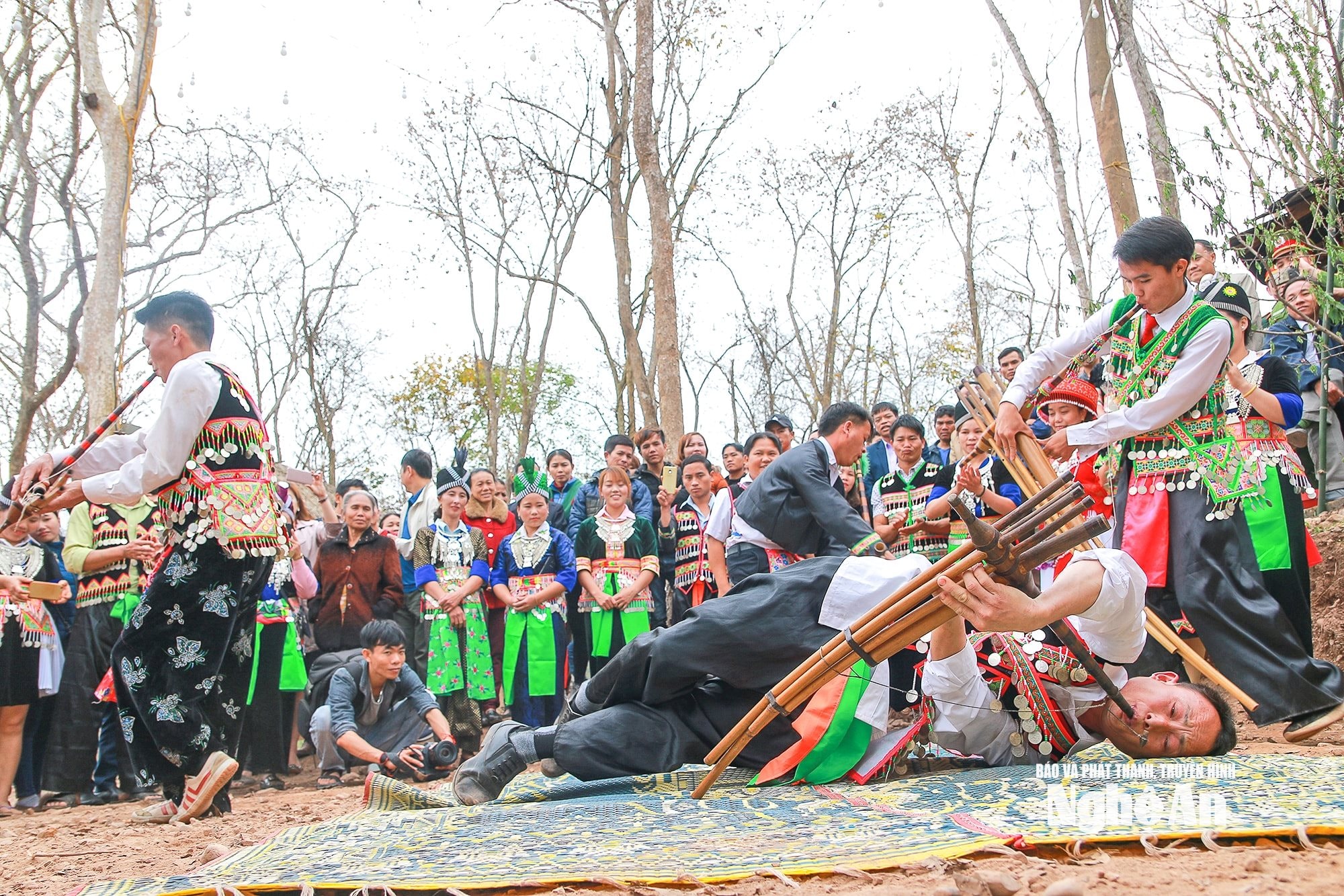 Tiếng khèn mùa Xuân. Ảnh Đình Tuân