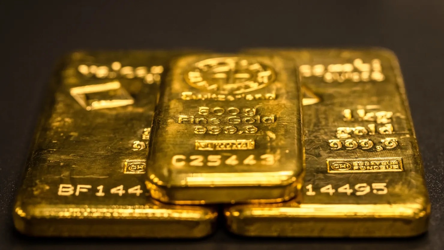 Bảng giá vàng 21/1/2026: Giá vàng miếng SJC, nhẫn 9999, vàng thế giới