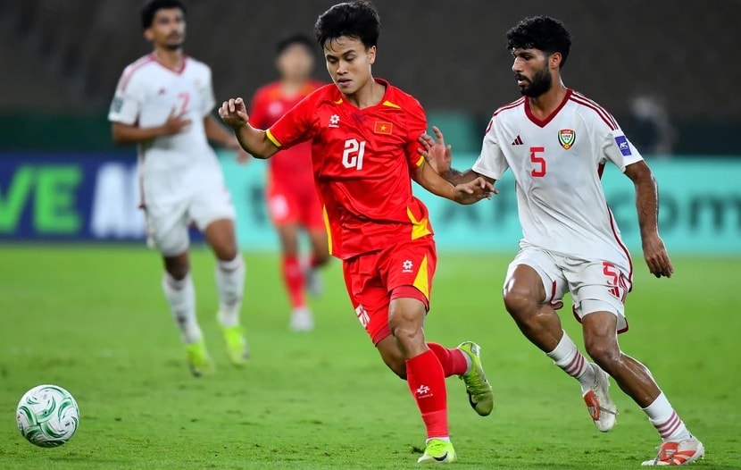 Các cầu thủ U23 Việt Nam tập luyện chuẩn bị cho trận bán kết quan trọng tại giải châu Á.