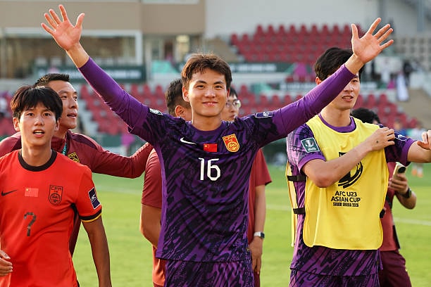 Li Hao tập luyện bắt phạt đền từ lúc còn rất nhỏ.