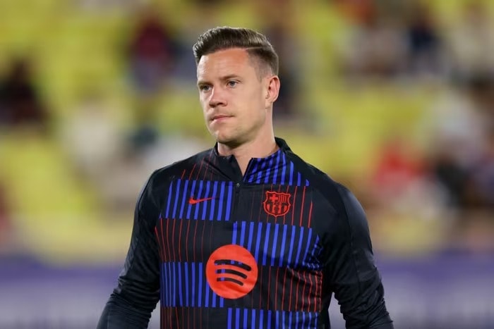Ter Stegen sang Girona để tìm kiếm cơ hội ra sân.
