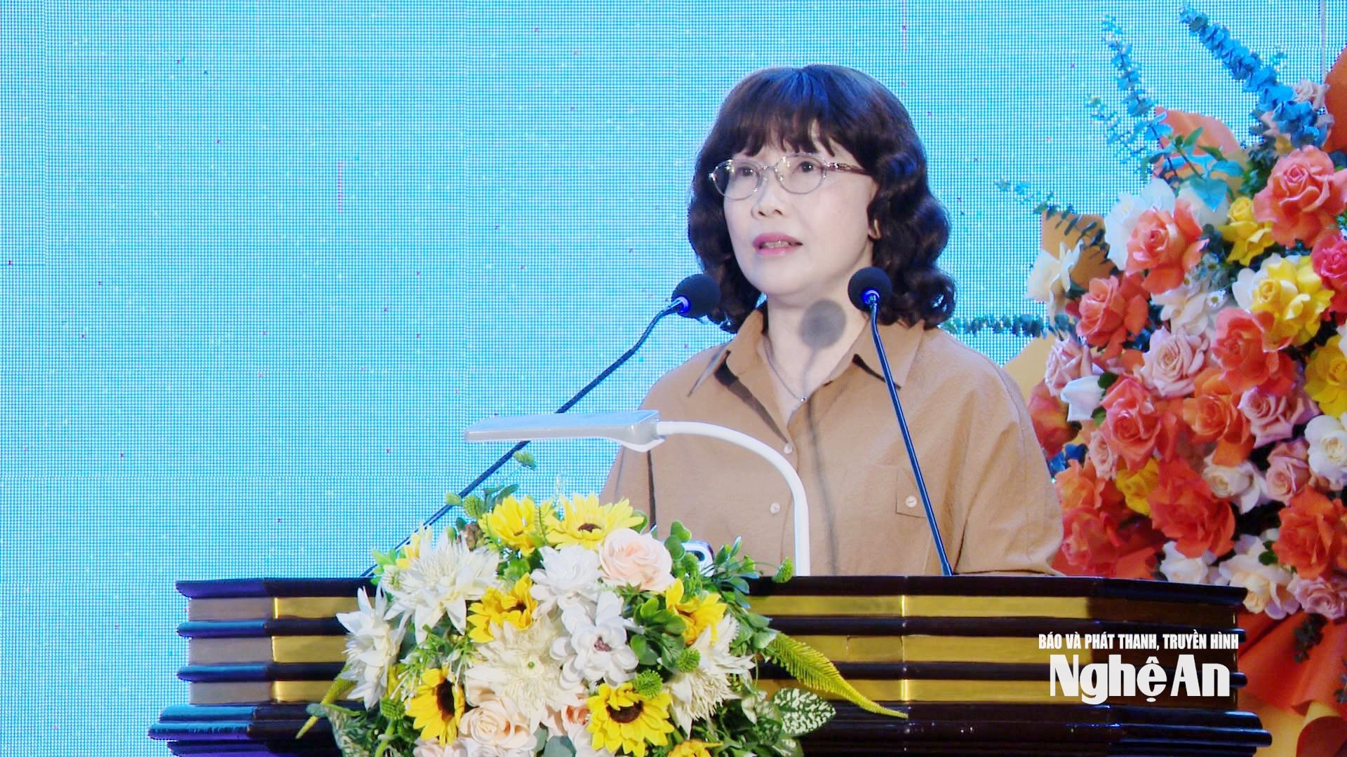 bna_-ba-nguyen-thi-thu-thu-giam-doc-ngan-hang-nha-nuoc-chi-nhanh-khu-vuc-8-phat-bieu-tai-hoi-nghi-1-80a895a22218c9398491abdda4c25560.jpg