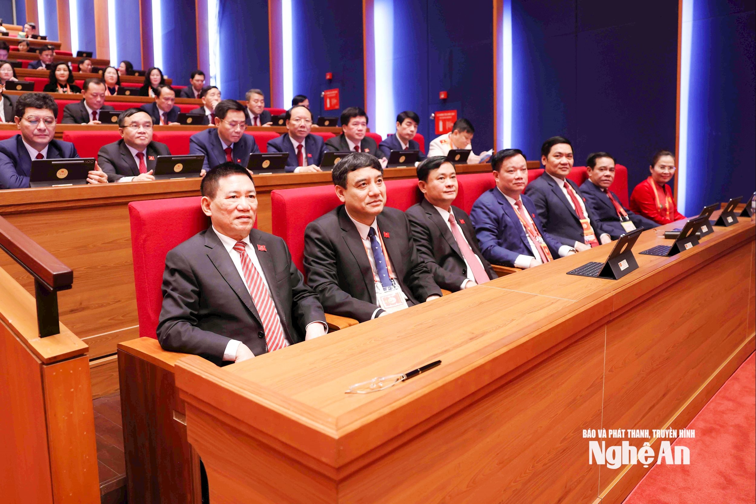bna_banh0119.290-b8baa7ba9dfcc7e5d1816453670b7928.jpg