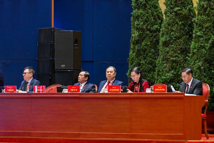 Đoàn thư ký Đại hội. chi-7024.jpg