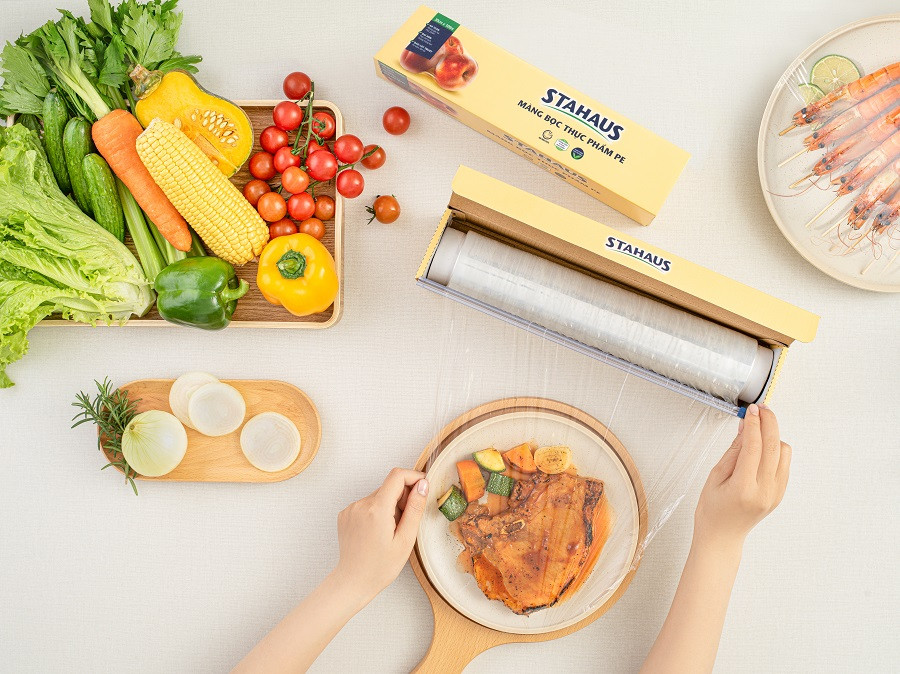 Màng bọc thực phẩm PE làm từ nhựa nguyên sinh an toàn