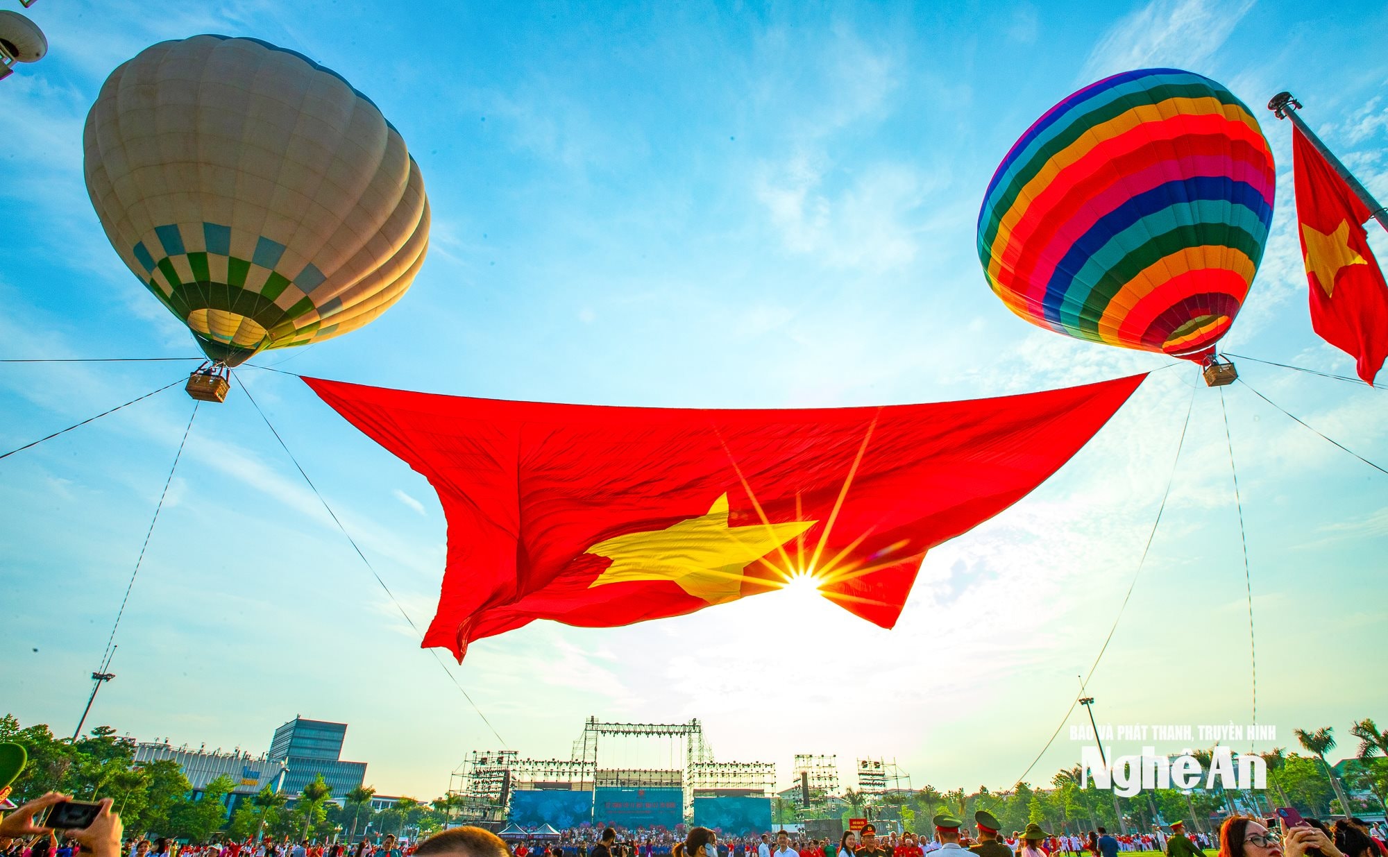 Cất cánh. Ảnh Công Sáng